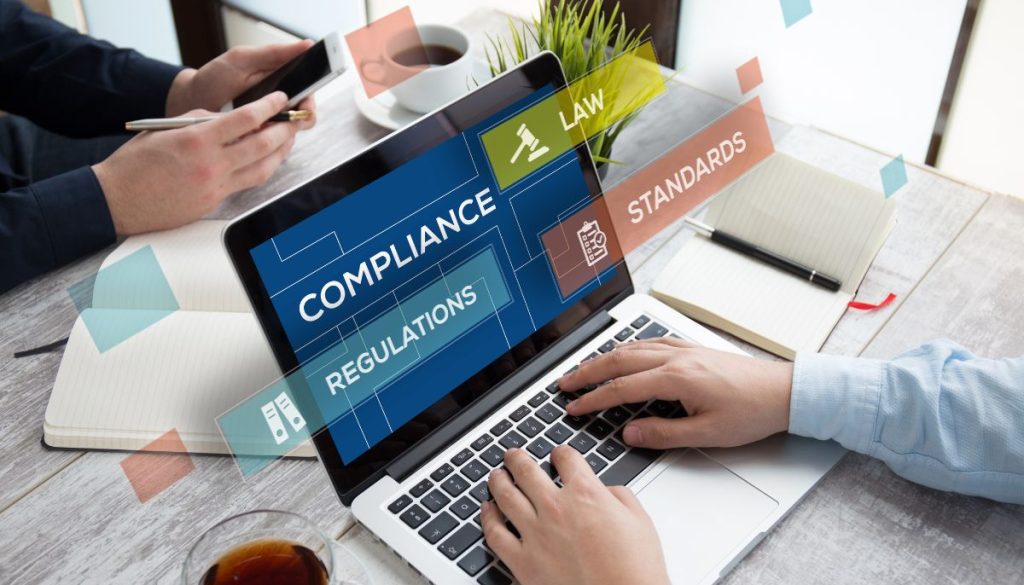 Una empresa cumple la normativa HIPAA para la seguridad y protección de la empresa.