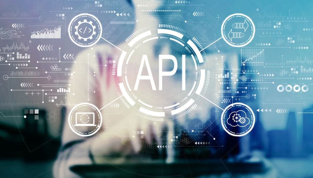 La integración API es simplemente dos sistemas que se comunican entre sí de forma automática.